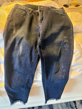 A.Z.I. Skinny Jeans in Blue